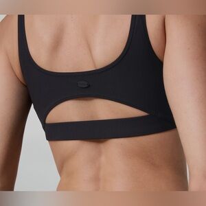 Vuori Black Bikini Top Size Large